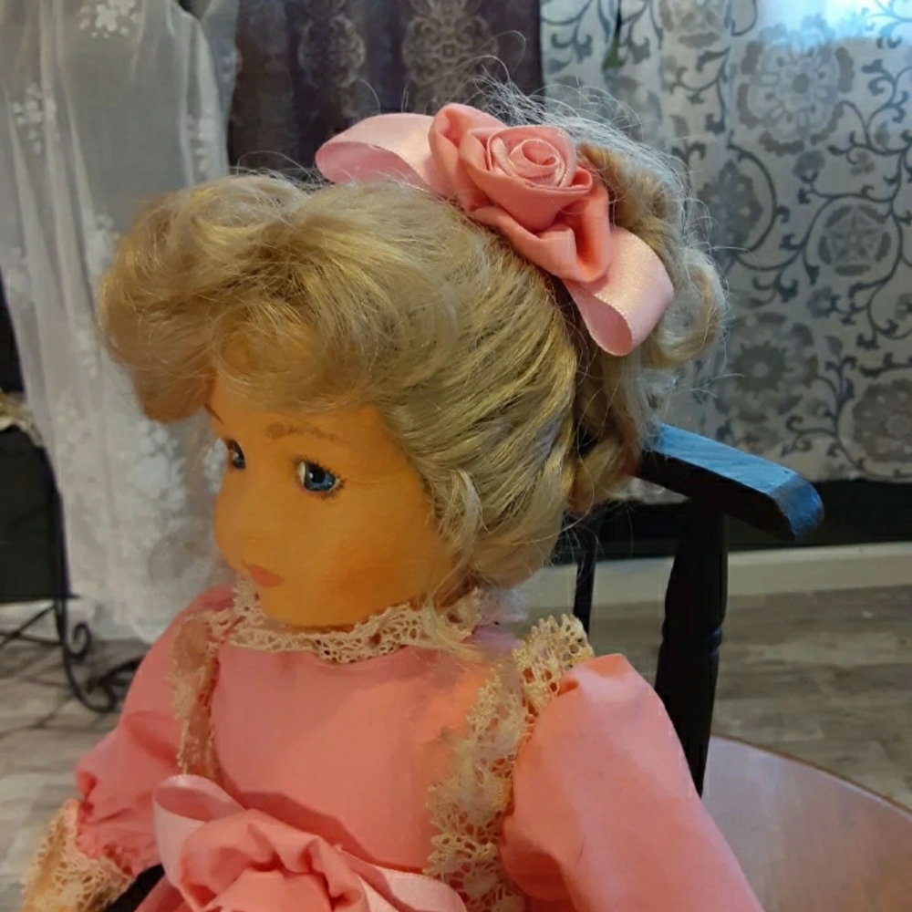 Lenci Felt italian made doll. 18" tall - Picture 3 of 7